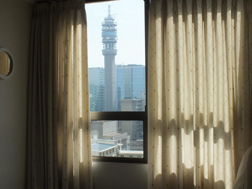 Sys Suites Tarapaca Santiago del Cile Esterno foto