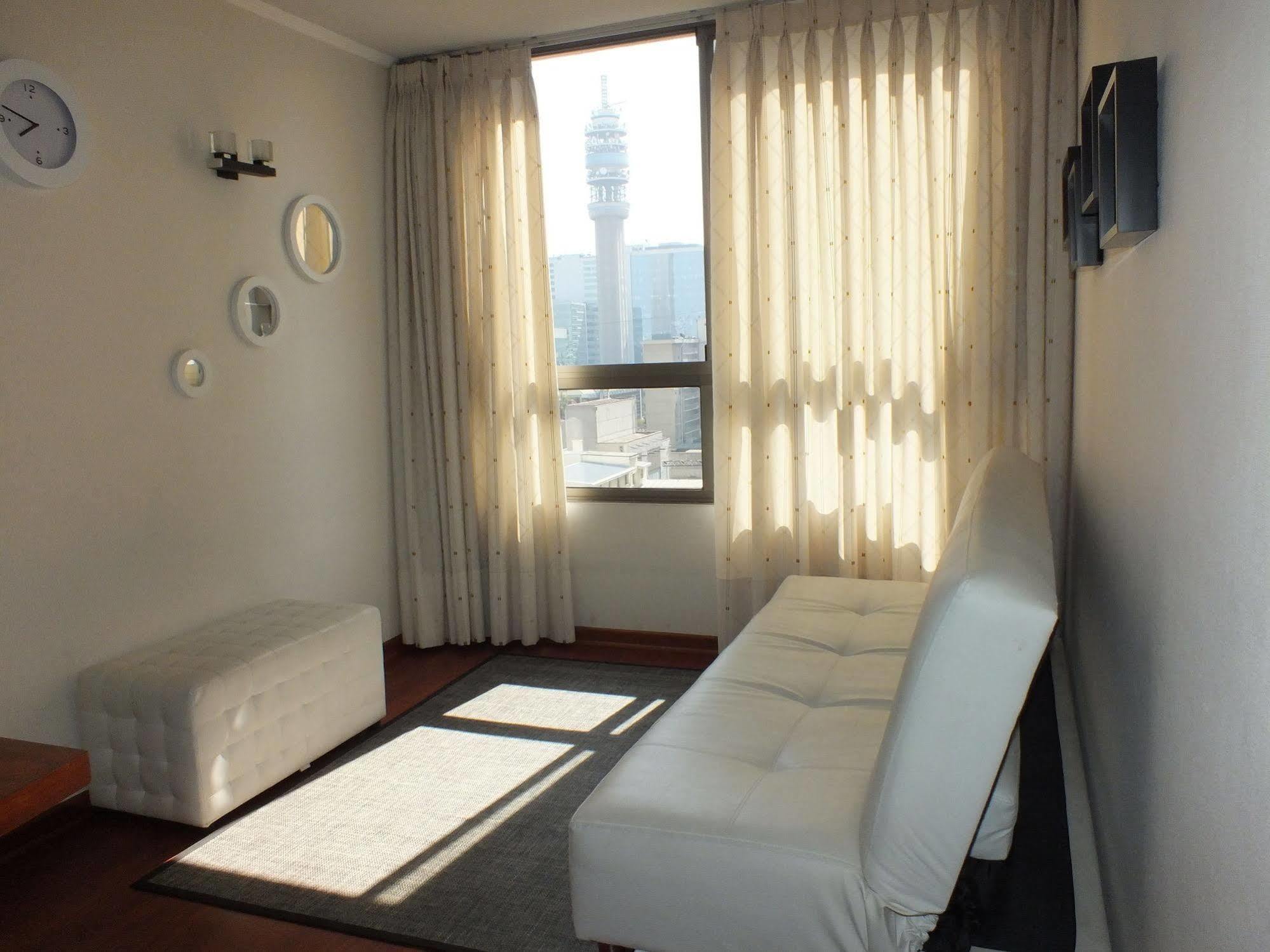 Sys Suites Tarapaca Santiago del Cile Esterno foto